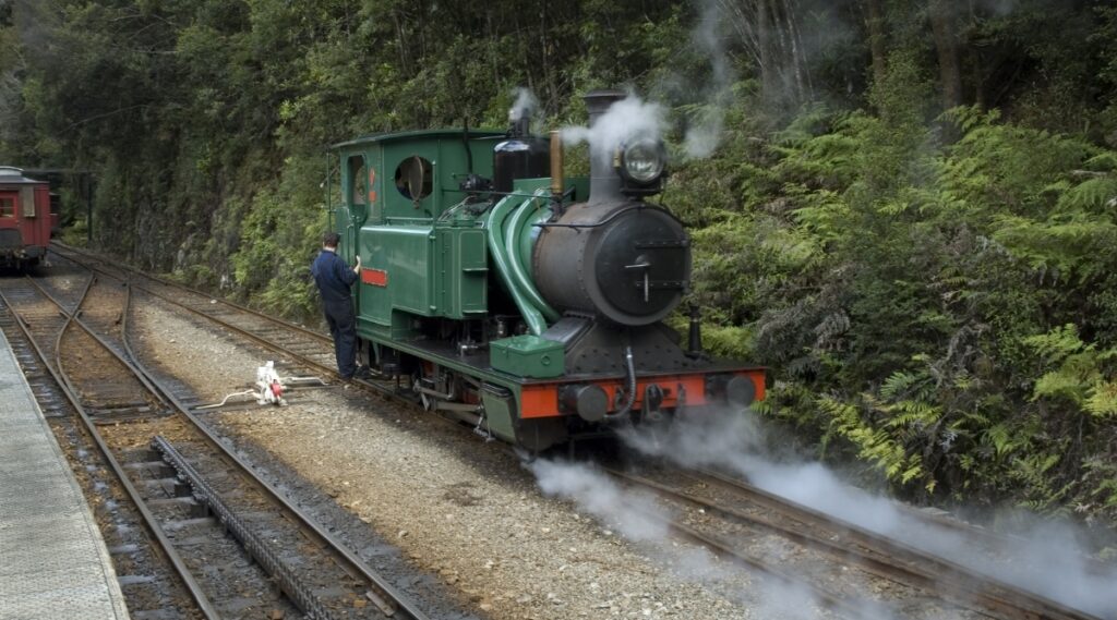 Xe lửa hơi nước Tasmania